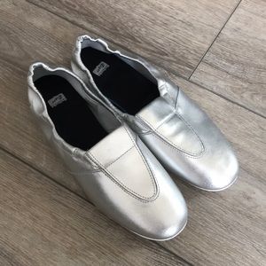 Onitsuka Tiger Gymnastics Silver Ballet Flats